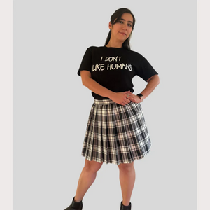 White & Black Pleated Skirt – Kawaii Schoolgirl Cosplay