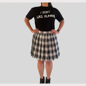 White & Black Pleated Skirt – Kawaii Schoolgirl Cosplay