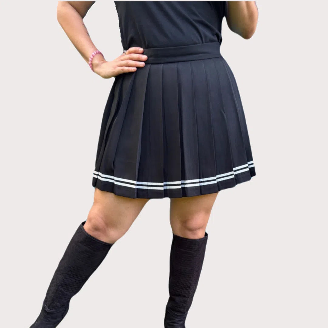 Black pleated skirt with white stripes